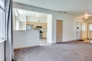 1216 Arapaho Ct, Naperville, IL 60540 - Photo 5