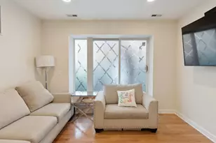 3348 W Wilson Ave, Chicago, IL 60625 - Photo 5