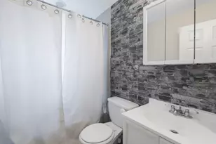3348 W Wilson Ave, Chicago, IL 60625 - Photo 9