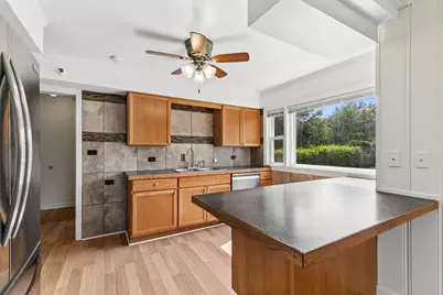 8222 Springfield Avenue, Skokie, IL 60076 - Photo 5