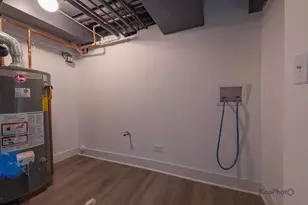 9350 S Manistee Ave, Chicago, IL 60617 - Photo 35