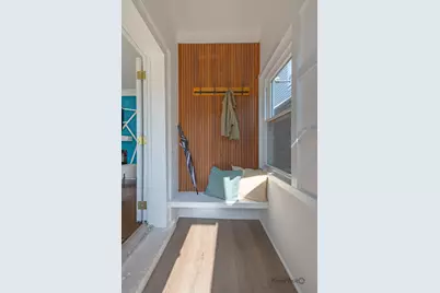 9350 S Manistee Avenue, Chicago, IL 60617 - Photo 3