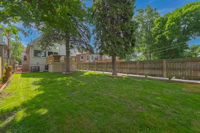 9350 S Manistee Avenue, Chicago, IL 60617 - Photo 37