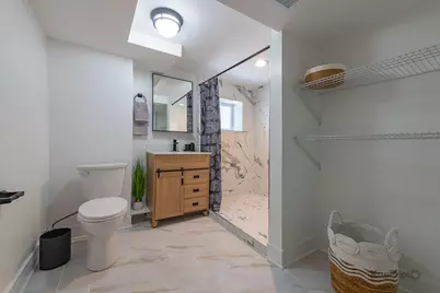 9350 S Manistee Avenue, Chicago, IL 60617 - Photo 31