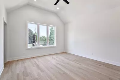5355 N Melvina Avenue, Chicago, IL 60630 - Photo 17