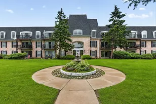 5200 Carriageway Dr, Rolling Meadows, IL 60008 - Photo 1