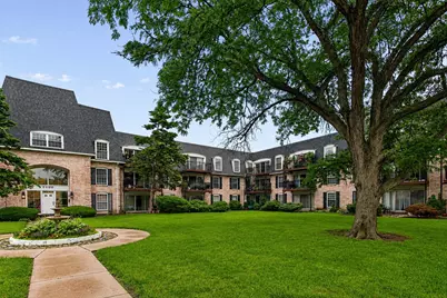 5200 Carriageway Drive #317, Rolling Meadows, IL 60008 - Photo 3