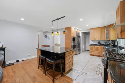 26792 W Lakeview Drive S, Lake Barrington, IL 60084 - Photo 9