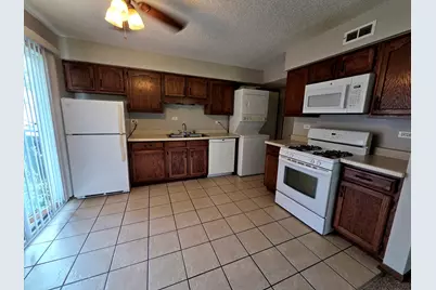 321 Joan Court #A, Bartlett, IL 60103 - Photo 3