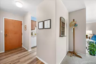 1605 E Central Rd, Arlington Heights, IL 60005 - Photo 13