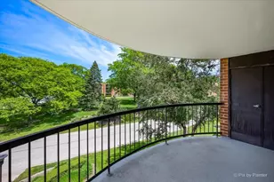 1605 E Central Rd, Arlington Heights, IL 60005 - Photo 23