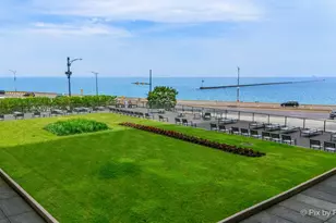 910 N Lake Shore Dr, Chicago, IL 60611 - Photo 3