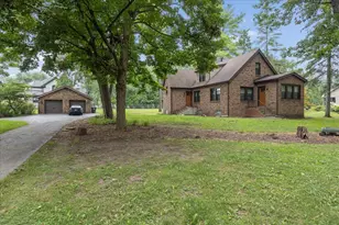9048 Maple Ave, Burr Ridge, IL 60527 - Photo 15