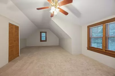 9048 Maple Avenue, Burr Ridge, IL 60527 - Photo 9