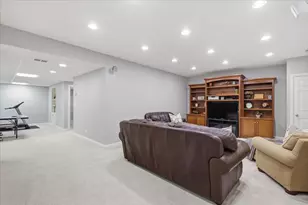 2309 Larkdale Dr, Glenview, IL 60025 - Photo 27