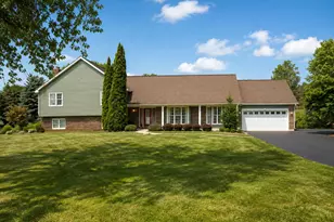 38W324 Killey Ln, Geneva, IL 60134 - Photo 1