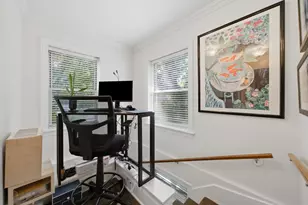 2583 W Montrose Ave, Chicago, IL 60618 - Photo 19
