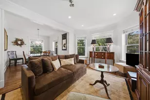 2583 W Montrose Ave, Chicago, IL 60618 - Photo 3