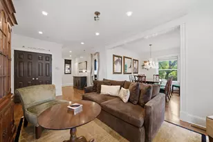 2583 W Montrose Ave, Chicago, IL 60618 - Photo 5