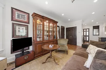 2583 W Montrose Avenue #1, Chicago, IL 60618 - Photo 7