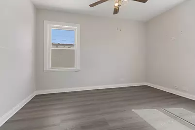 9515 S Woodlawn Avenue, Chicago, IL 60628 - Photo 15