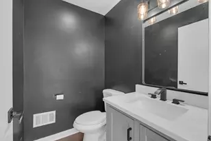 17700 71st Ave, Tinley Park, IL 60477 - Photo 9