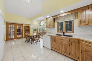 20700 Hunt Club Dr, Frankfort, IL 60423 - Photo 17