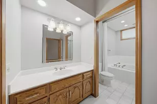 20700 Hunt Club Dr, Frankfort, IL 60423 - Photo 21