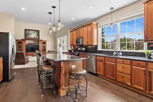 1574 Old Forge Rd, Bartlett, IL 60103 - Photo 11