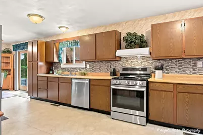 5215 W Nippersink Drive, Richmond, IL 60071 - Photo 5