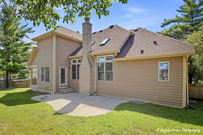 17452 W Meadowbrook Drive, Grayslake, IL 60030 - Photo 39