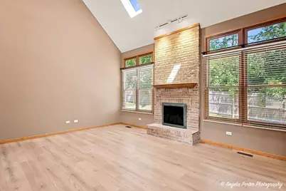 17452 W Meadowbrook Drive, Grayslake, IL 60030 - Photo 7