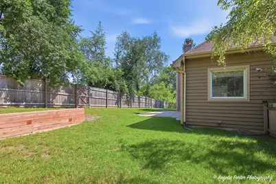17452 W Meadowbrook Drive, Grayslake, IL 60030 - Photo 41