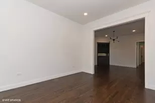 2843 W Fletcher St, Chicago, IL 60618 - Photo 9