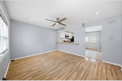 9155 S Cottage Grove Avenue #B, Chicago, IL 60619 - Photo 5