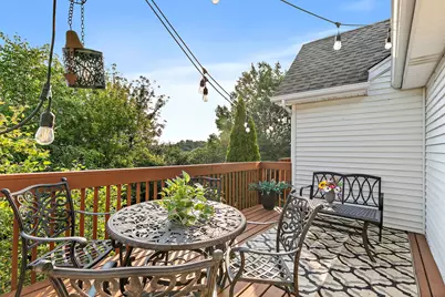 944 Viewpoint Drive, Lake in the Hills, IL 60156 - Photo 27