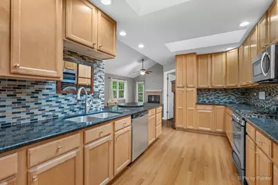 34439 N Hickory Lane, Round Lake, IL 60073 - Photo 11