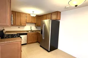 206 Barcliffe Ln, Schaumburg, IL 60194 - Photo 5