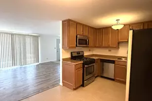 206 Barcliffe Ln, Schaumburg, IL 60194 - Photo 7