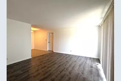 206 Barcliffe Lane #206, Schaumburg, IL 60194 - Photo 3