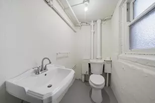 1451 W Berwyn Ave, Chicago, IL 60640 - Photo 35