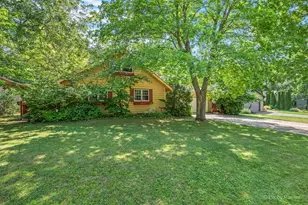 749 Cynthia Dr, Lake Holiday, IL 60548 - Photo 3