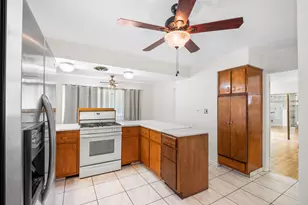 6209 N Caldwell Ave, Chicago, IL 60646 - Photo 7