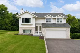 107 King Henry Rd, Poplar Grove, IL 61065 - Photo 1
