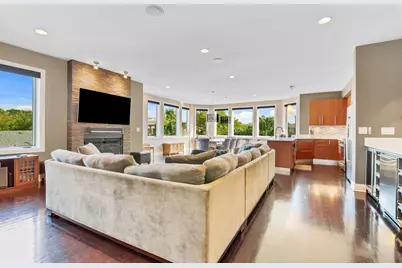 1500 W Huron Street #C, Chicago, IL 60642 - Photo 7