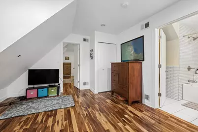 3650 W Oakdale Avenue, Chicago, IL 60618 - Photo 13