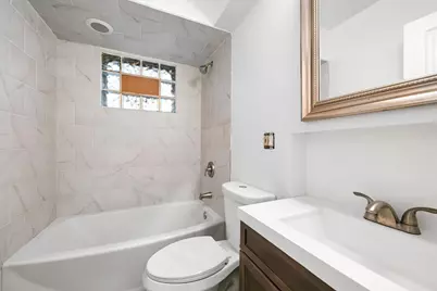 3650 W Oakdale Avenue, Chicago, IL 60618 - Photo 19