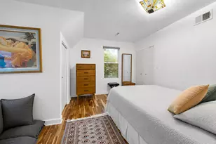3650 W Oakdale Ave, Chicago, IL 60618 - Photo 9