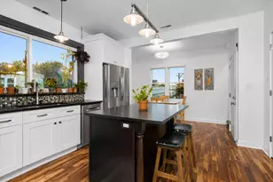 3650 W Oakdale Ave, Chicago, IL 60618 - Photo 5