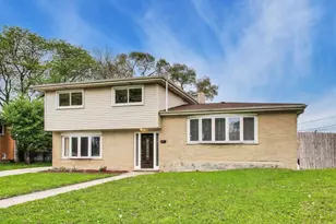 10128 Parke Ave, Oak Lawn, IL 60453 - Photo 1